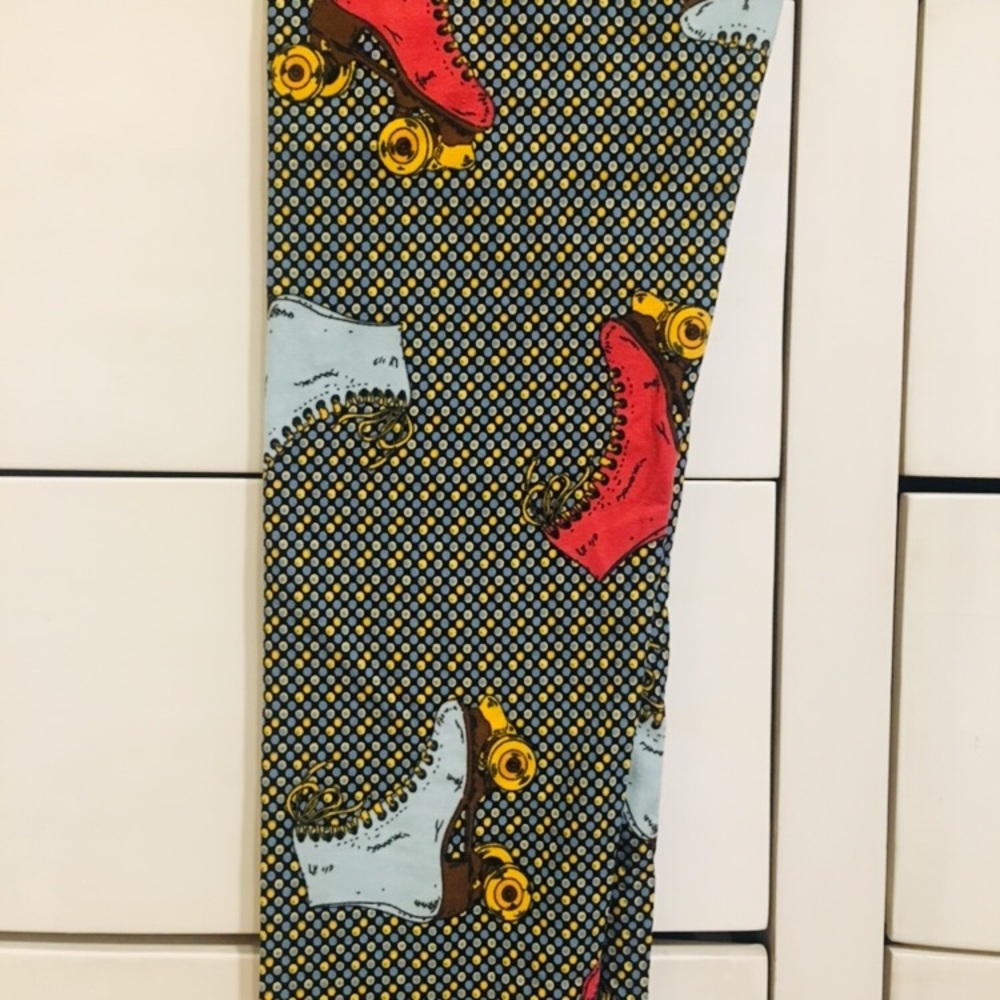 Lularoe OS roller-skate Leggings